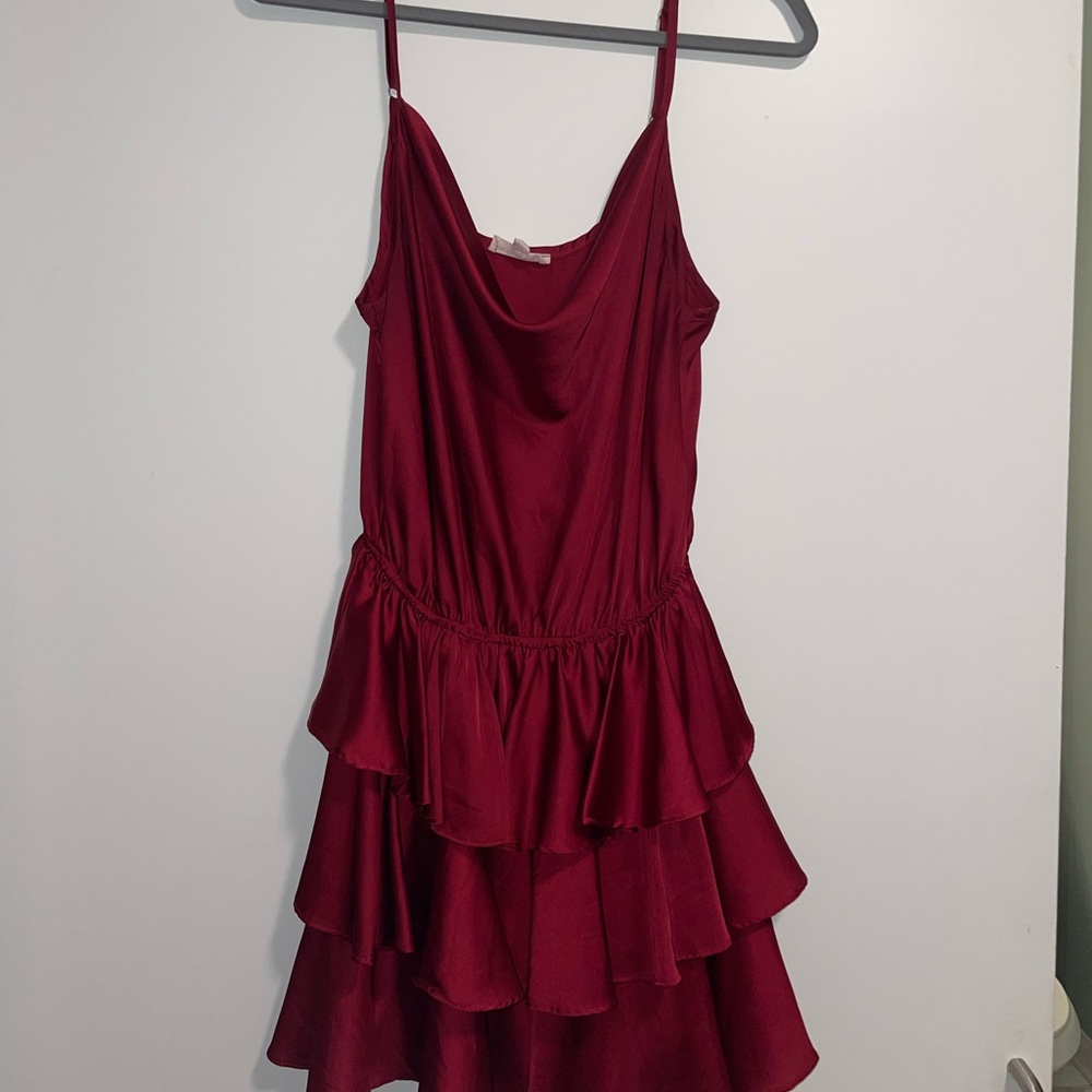 Chic Burgundy Layered Dress